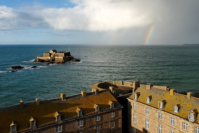 how to get from paris to saint-malo