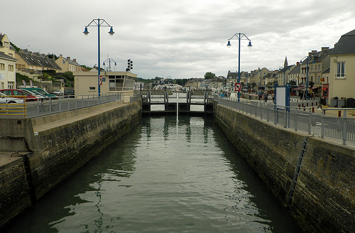 port-en-bessin france travel guide