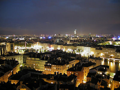 lyon-at-night