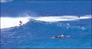 Surfing the Launiupoko Waves