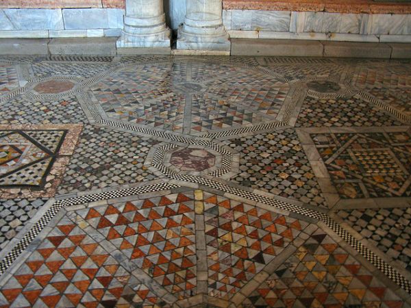 Indeed, while the walls and ceilings are most often talked about because of their golden brilliance, the floors of the entire Basilica are covered in mosaics (not gold) as well. Not only that, they undulate because of the irregular sinking of the islands.
