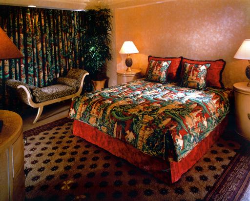 A suite bedroom at Luxor Las Vegas.