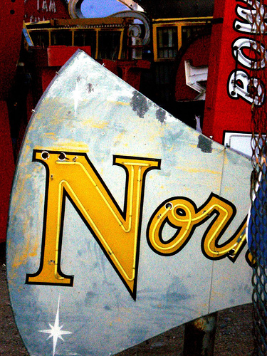 Neon Boneyard Museum - Nor