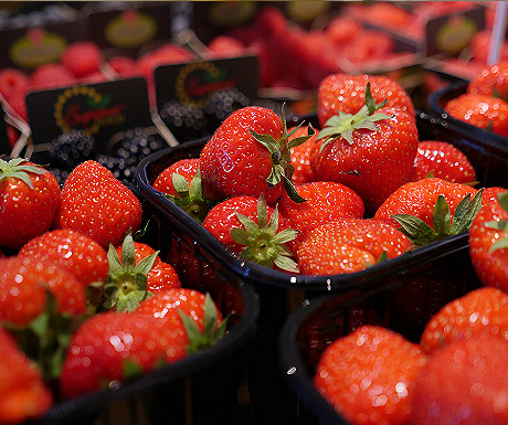 Markthal strawberries