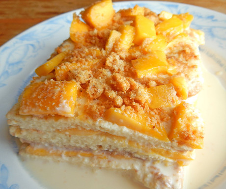 Mango float dessert