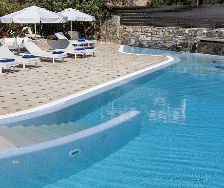 Elounda Gulf Villas main swimming pool