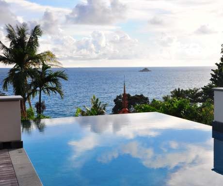 Trisara villa infinity pool and sea