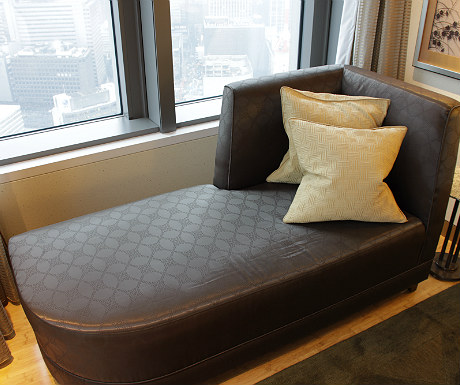 Mandarin Oriental Tokyo chaise longue