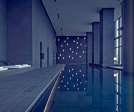 Aman Tokyo swimming pool