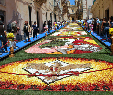 Infiorata and Baroque Spring Festival, Noto