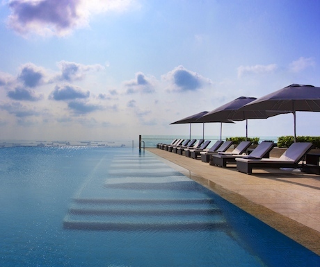 Westin Sing infinity pool