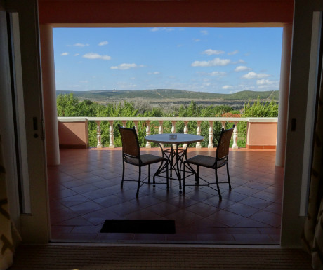 Long Lee Manor bedroom view