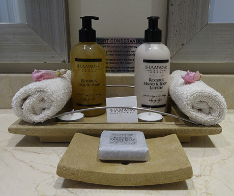 Long Lee Manor toiletries