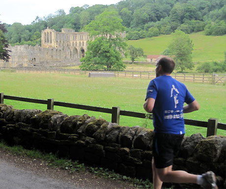 Jogging to Rievaulx Abbey