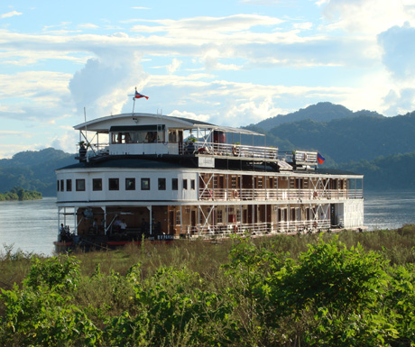 Enjoy-a-luxury-cruise-on-the-Irrawaddy