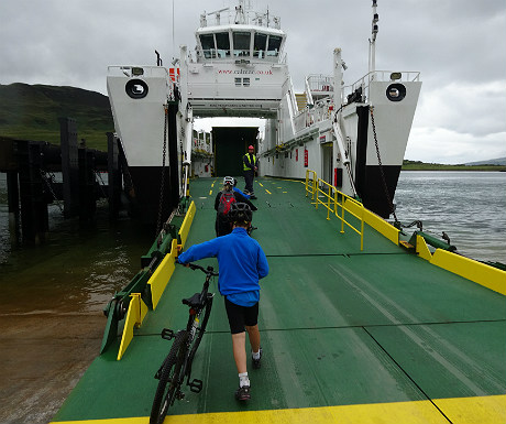 Taking bikes onto Raasay