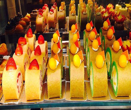Peninsula Hotel Hong Kong - little pastry chef cooking classes