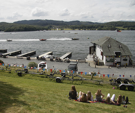 Powerboat racing