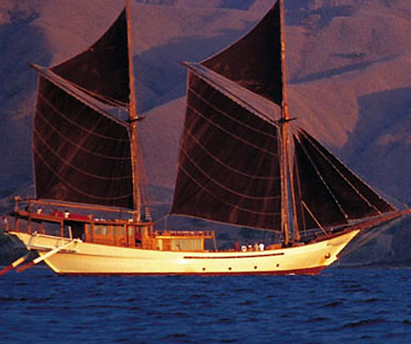 Sailing vessel