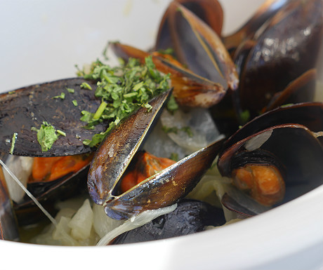 Mussels at Ribeira dIlhas Restaurant