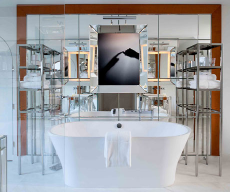 Royal Monceau bathroom