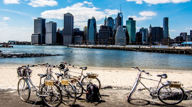 Doing a tour of Brooklyn by bike allows you to soak up wonderful views of the Manhattan skyline.