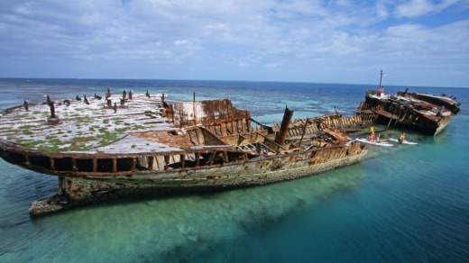 HMAS 'Protector' shipwreck, Heron Island.