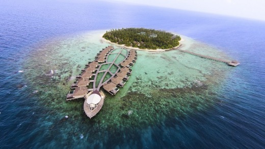 From the air, Outrigger Konotta resembles a canoe.