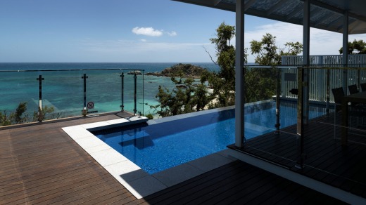 The Villa sits on a ridge and has uninterrupted views across Sunset Beach and the Coral Sea.