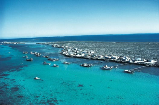 HOUTMAN ABROLHOS ISLANDS, WESTERN AUSTRALIA: Murder, mutiny and mayhem were the order of the day in 1629, when the Dutch ...