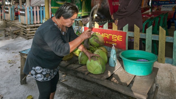 Belitung Island: Belitung is home to 400,000 people â€“ with an ethnic mix of Malays, Chinese, Balinese and Sudanese. ...