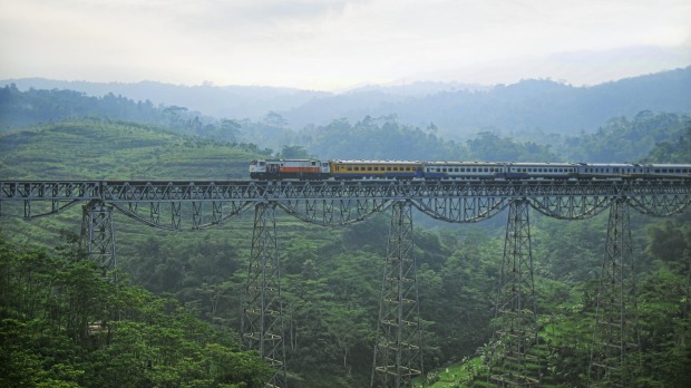 Bandung, train on the Cikubang Bridge