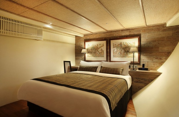 Alila Purnama cruise ship, sailing Indonesia.