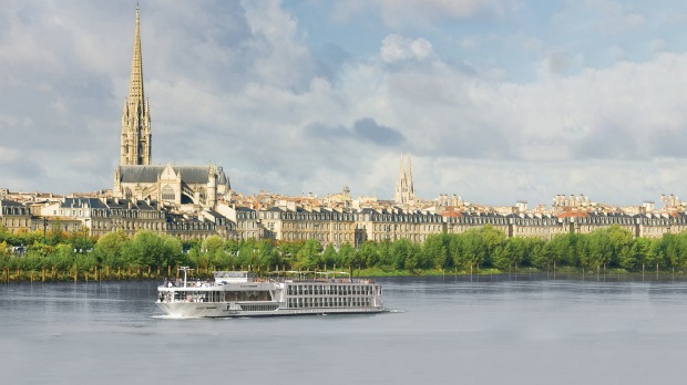 Scenic Diamond sets sail in Bordeaux.