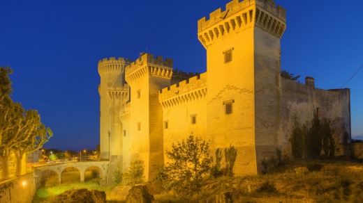 King Rene's castle (Chateau du roi Rene).