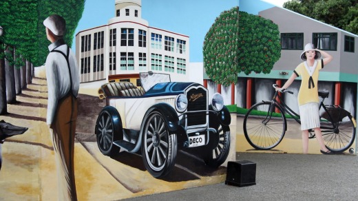 Art deco-style mural on the waterfront in Napier.