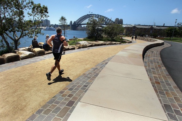 People enjoying the hot weather at Barangaroo.