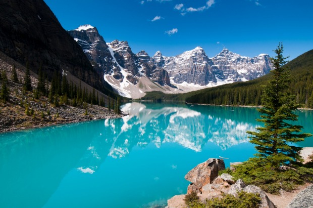 CANADIAN ROCKY MOUNTAINS, CANADA: Easily accessible by vehicle, it is a spectacular glaciated mountain landscape capped ...