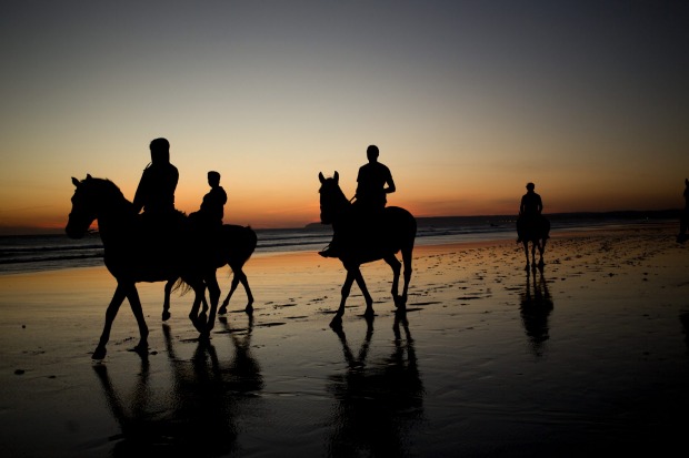 Cadiz, Spain: When did the earliest inhabitants settle? 1100 BC. Found on a narrow spit of land jutting out into the ...