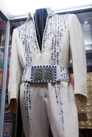 The King's robes at Graceland.