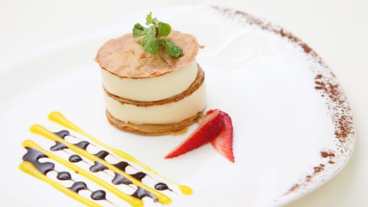 Dessert at Outrigger Resorts' Ivi Restaurant.