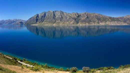 Lake Hawea, South Island.