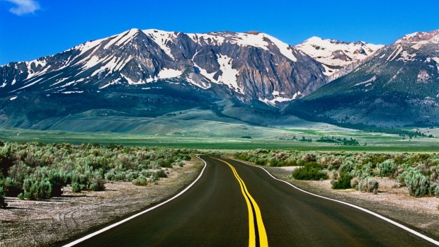 A road leading to eastern slopes of the Sierra Nevada Mountains, Central California, USA.