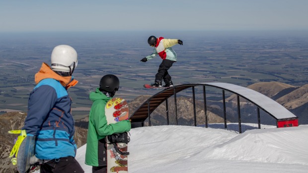 Snow boarders Mt Hutt, New Zealand.