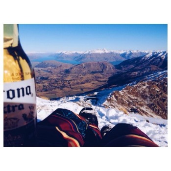 Blue skies sunshine at Coronet Peak #misssnowitall #skimaxholidays