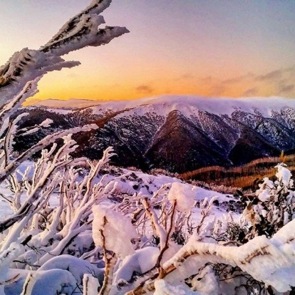 Sunrise at Charlotte Pass.