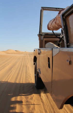Vintage tour: cruise through the desert aboard a classic 1950s Land Rover.