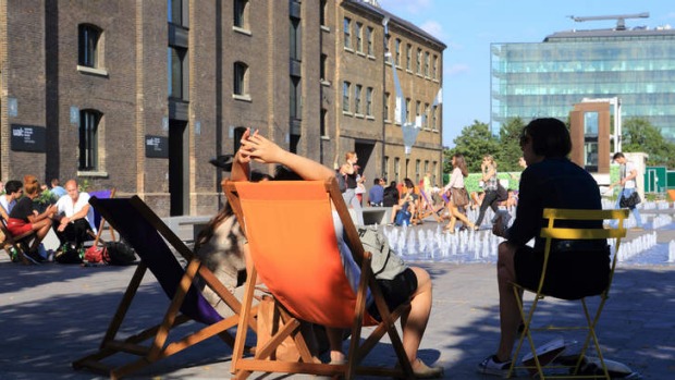 A warm summer's evening on Granary Square.