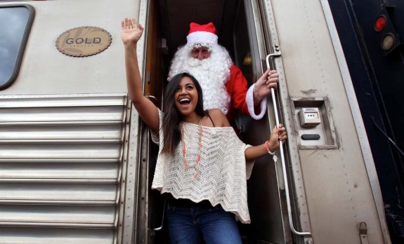 Jessica Mauboy and friend arrive at Watson on the Nullarbor Plain.