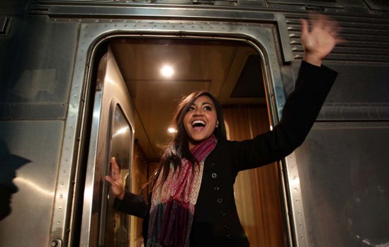 Jessica Mauboy waves farewell to fans.